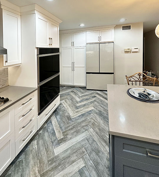 Before and after images of a bathroom remodel by Abbeys Kitchens and Bathroom remodels ner Bayonne, NJ