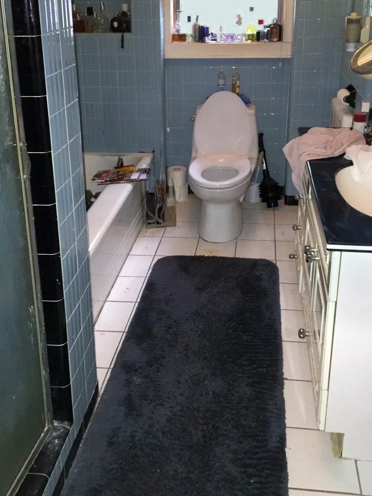A bathroom before being remodeled by Abbeys Kitchens & Bathrooms near Bayonne, NJ